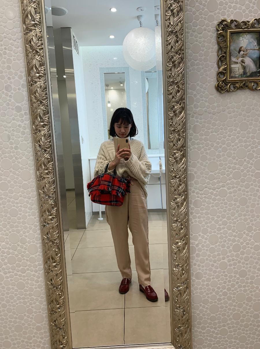 Alivelyさんのコーディネート画像