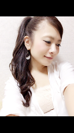 河野 ひかりさんのコーディネート画像